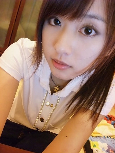 小雅的第一张照片--台湾987交友网
