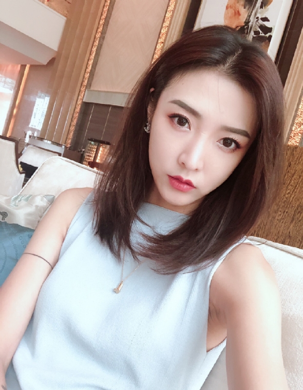 嘉嘉的第一张照片--台湾交友中心