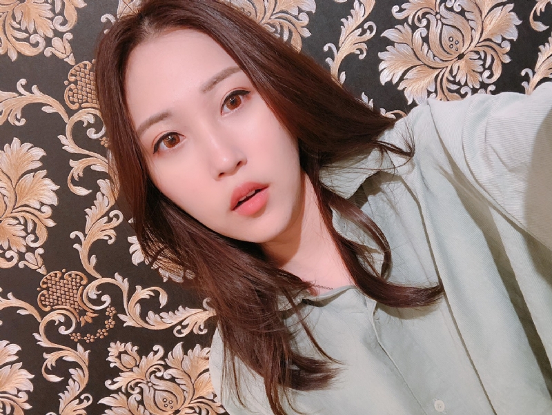 張婕兒的第一张照片--台湾交友中心