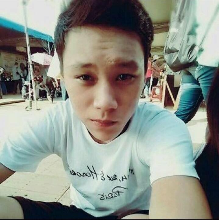 馮逸的第一张照片--台湾交友中心