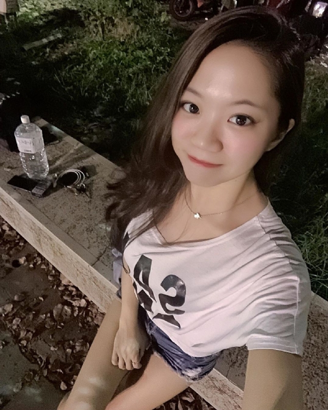 欣欣的第一张照片--台湾交友中心