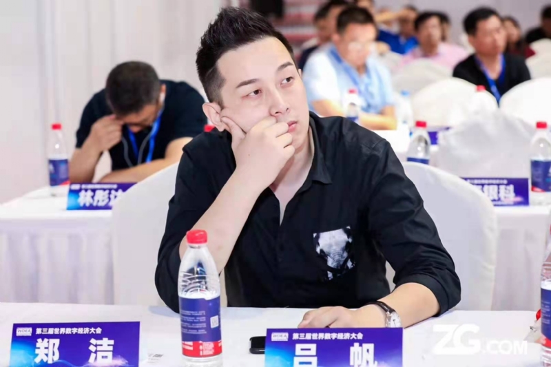 一生摯愛的第一张照片--台湾交友中心