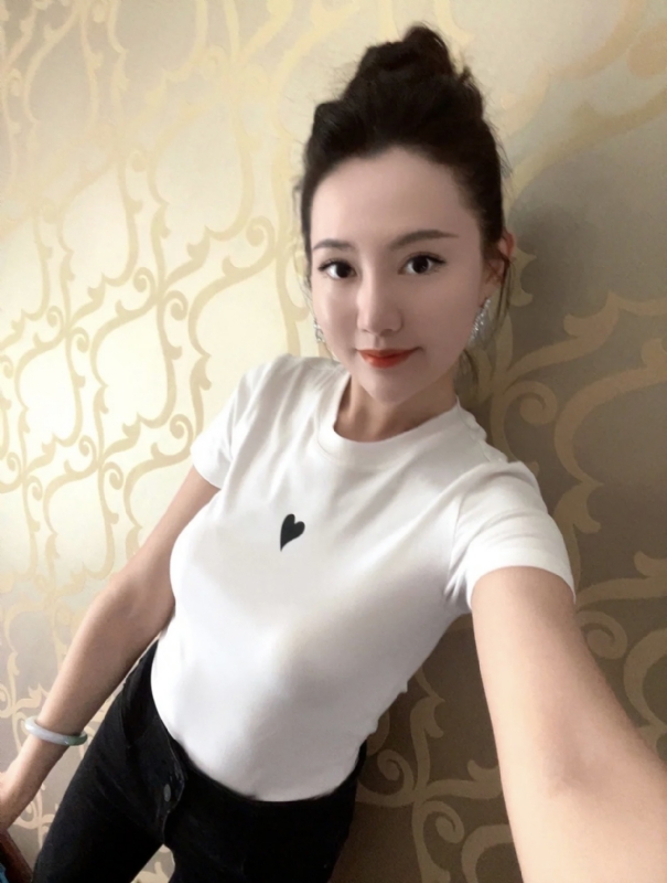 雨熙的第一张照片--台湾交友中心