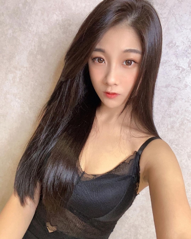 陳雅的第一张照片--台湾交友中心