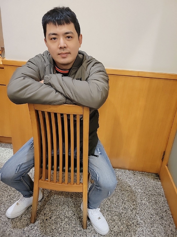 丁丁的第一张照片--台湾交友中心