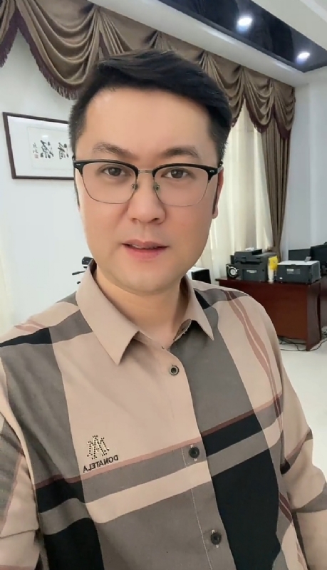 勤勉的第一张照片--台湾交友中心