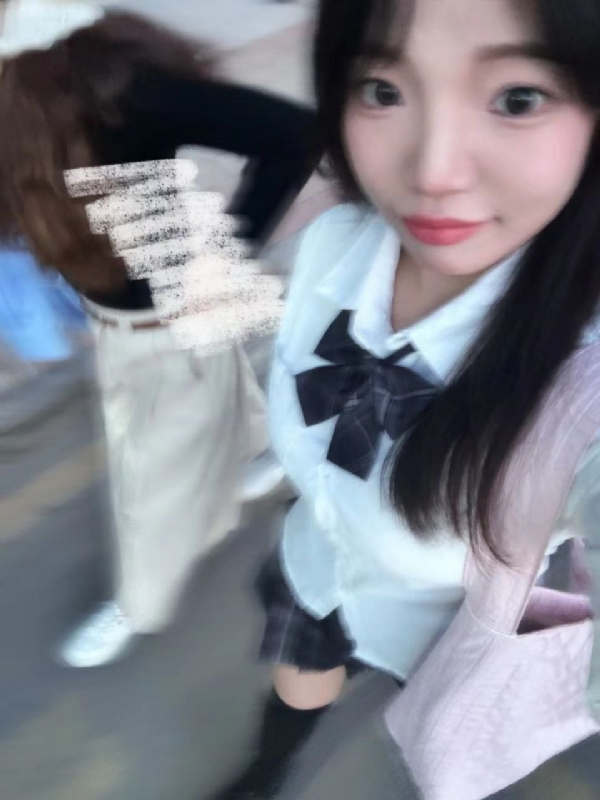 台灣小姐伊洛的第一张照片--台湾交友中心